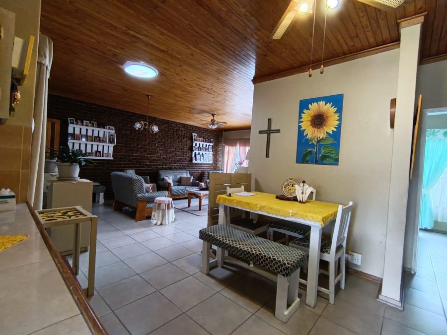 3 Bedroom Property for Sale in Pellissier Free State